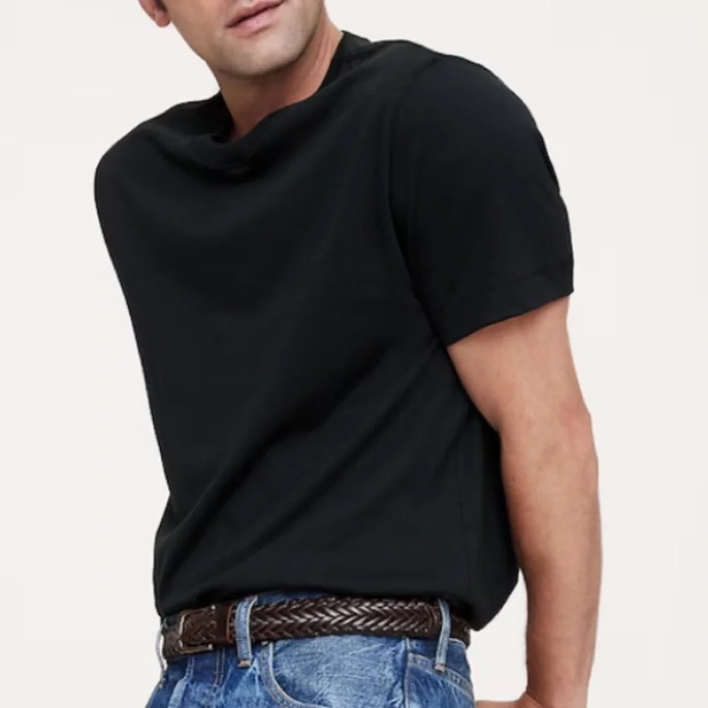 BANANA REPUBLIC Authentic Supima Crew Neck Short Sleeve Shirt